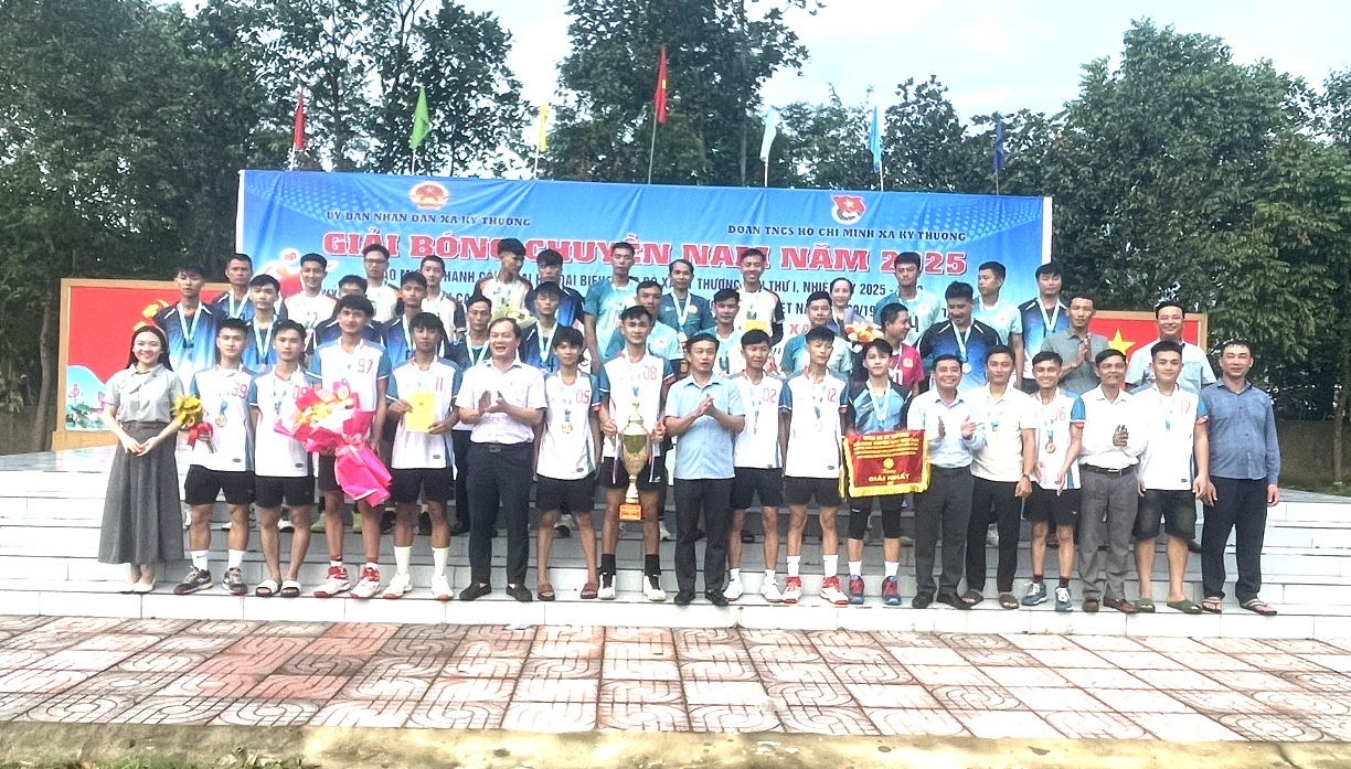 Xã Kỳ Thượng tổ chức thành công giải bóng chuyền nam truyền thống năm 2025