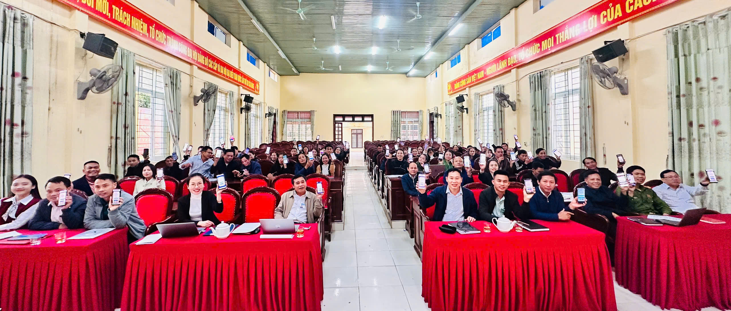 Cuộc thi trực tuyến “Pháp luật với người dân” năm 2025.