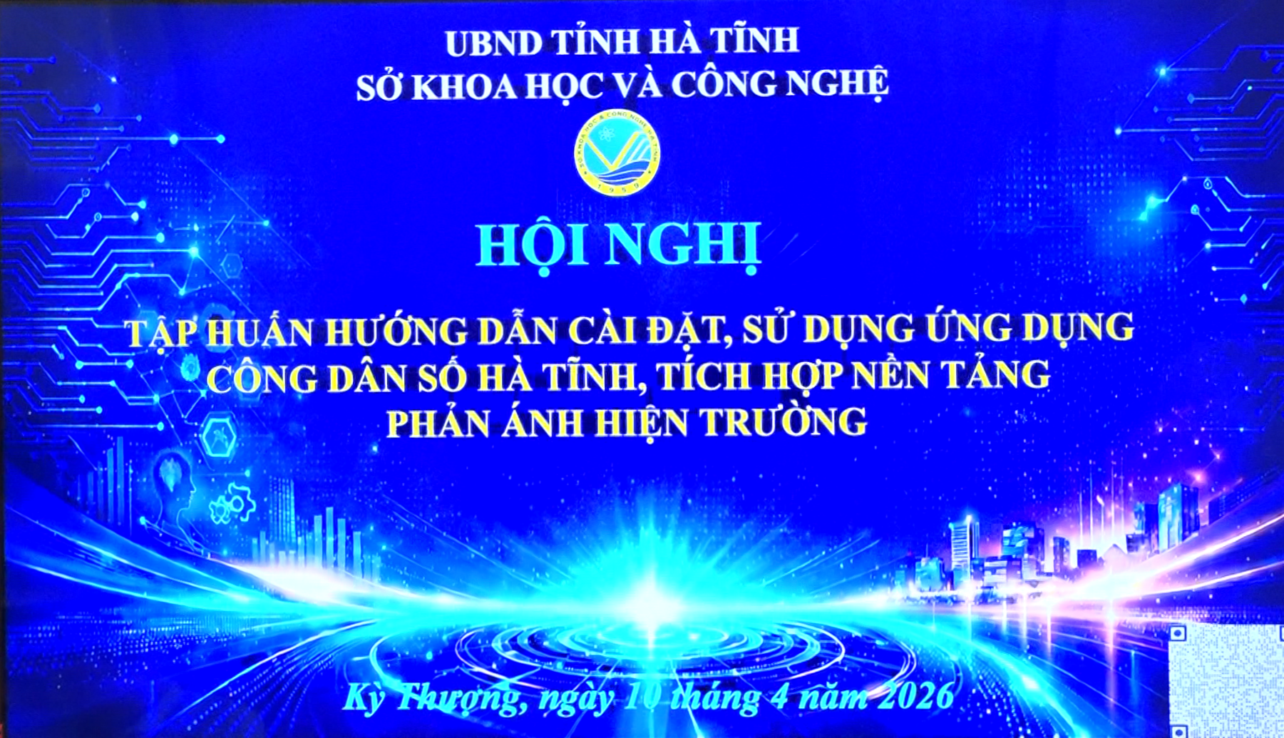 Xã Kỳ Thượng triển khai hướng dẫn cài đặt, sử dụng ứng dụng công dân số Hà Tĩnh, tích hợp nền tảng phản ánh hiện trường
