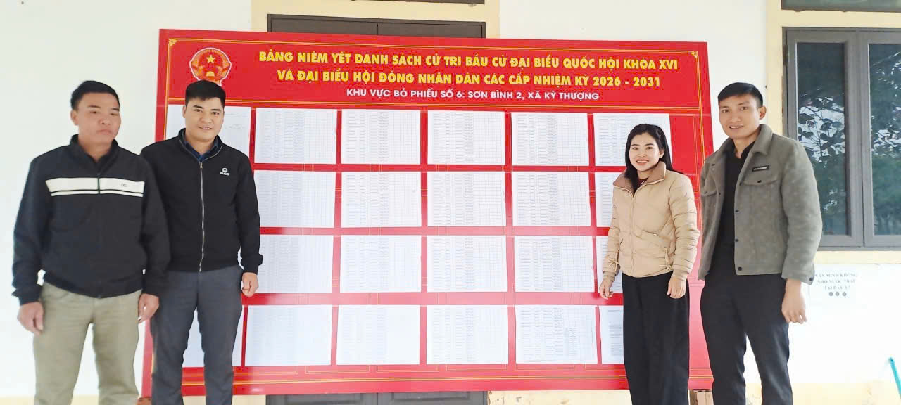 Xã Kỳ Thượng hoàn thành niêm yết danh sách cử tri