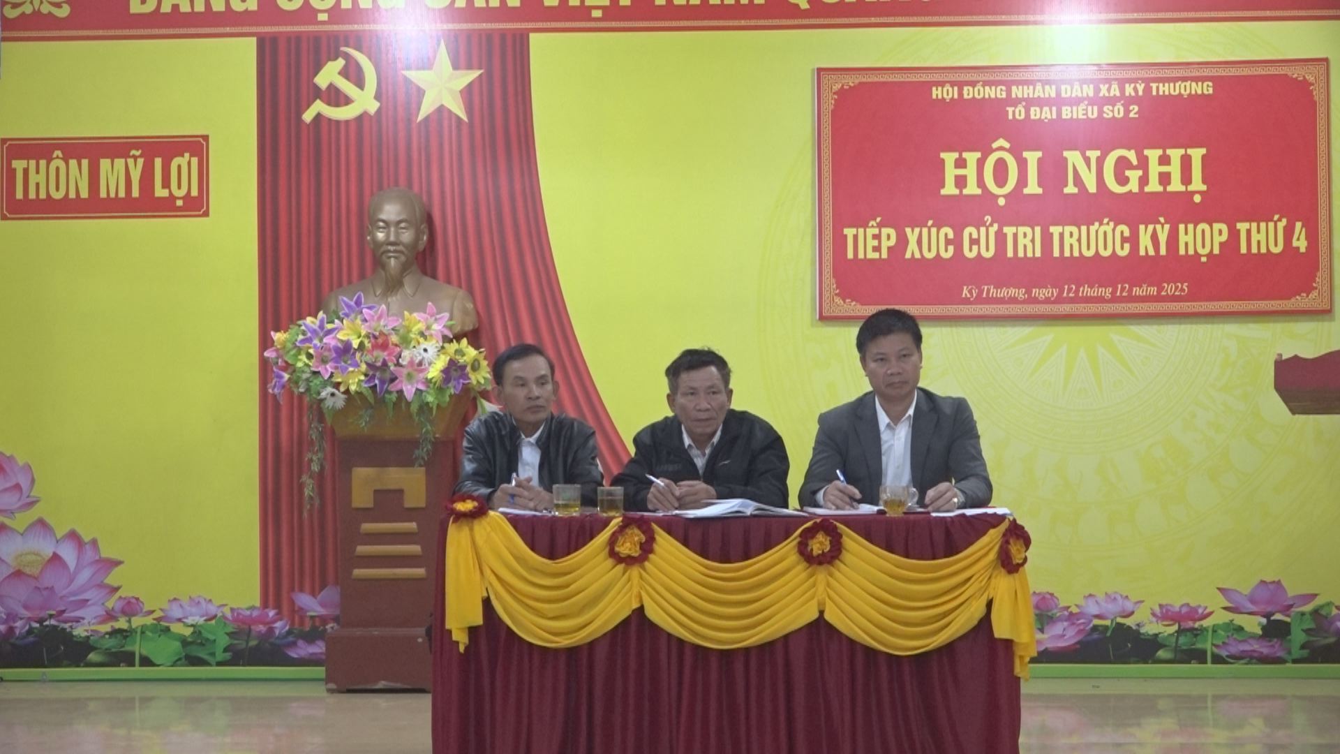 Tổ đại biểu số 2 Hội đồng nhân dân xã tiếp xúc cử tri trước kỳ họp thứ 4, HĐND xã khóa XX, nhiệm kỳ 2021 - 2026