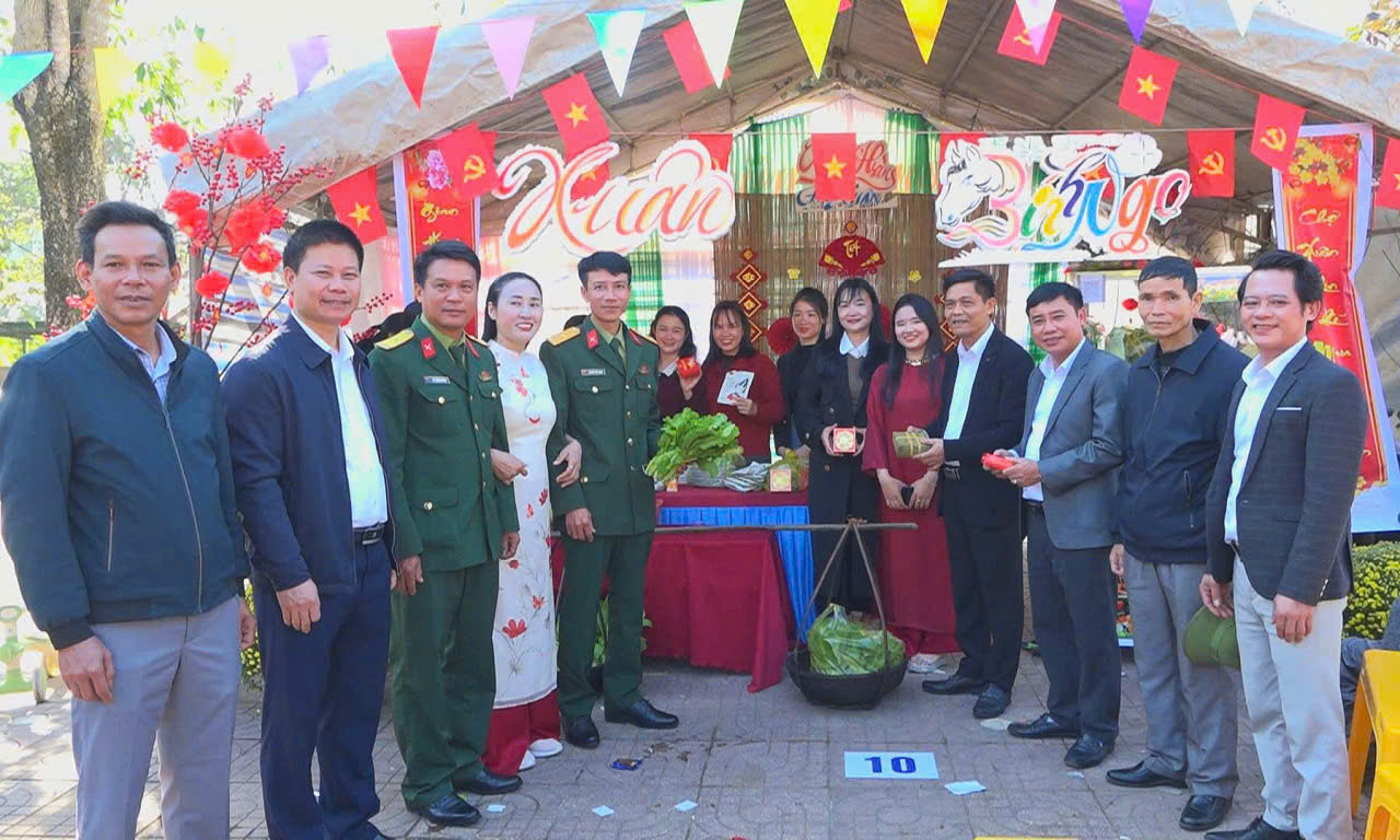 Trường Tiểu học Kỳ Sơn tổ chức Hội chợ Xuân 2026 với chủ đề “Tết yêu thương - Xuân sum vầy”