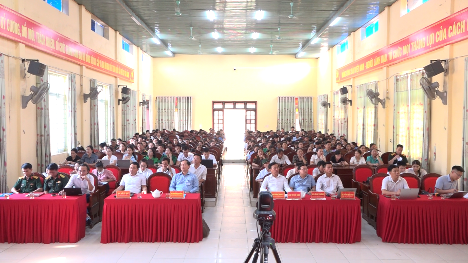 Ảnh chụp m&agrave;n h&igrave;nh 2026-04-13 101325.png