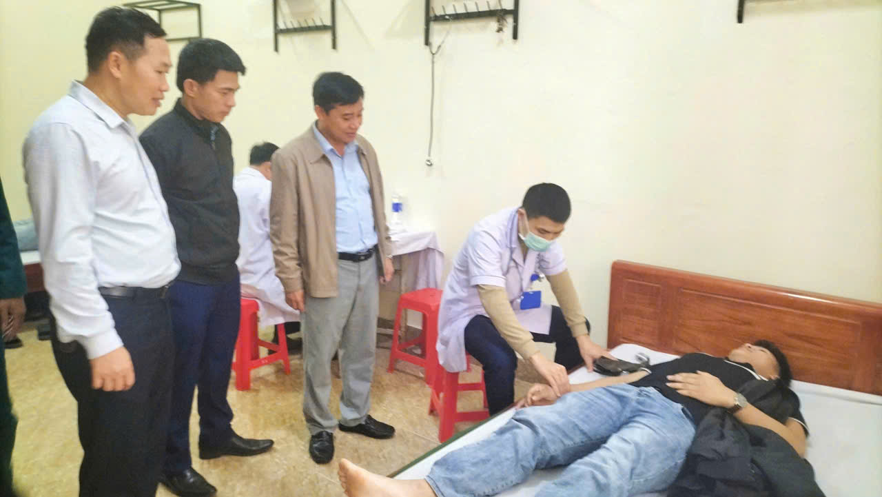  117 thanh niên xã Kỳ Thượng tham gia khám tuyển nghĩa vụ quân sự và nghĩa vụ công an nhân dân