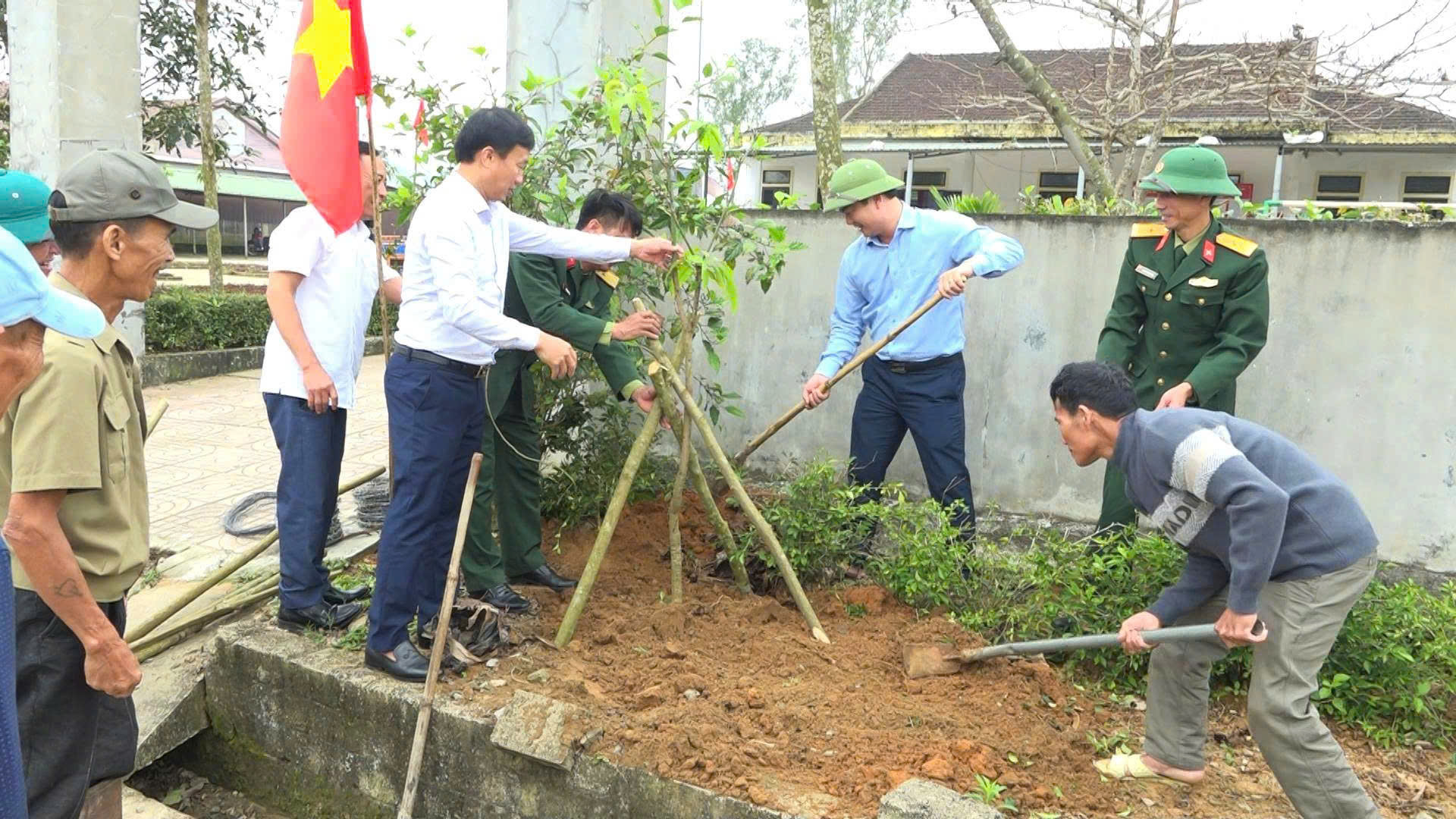 Xã Kỳ Thượng tổ chức Lễ phát động “Tết trồng cây đời đời nhớ ơn Bác Hồ” xuân Bính Ngọ và ra quân xây dựng NTM năm 2026