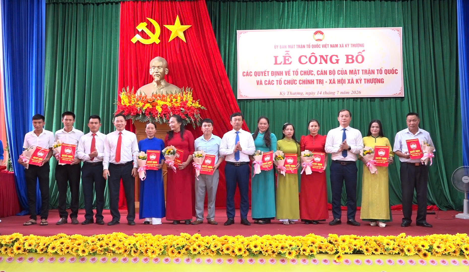 Lễ công bố Quyết định thành lập Ban Công tác Mặt trận và các tổ chức chính trị - xã hội các thôn trên địa bàn xã Kỳ Thượng