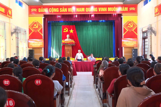 Đồng chí Bí thư Đảng ủy, Chủ tịch HĐND xã và đồng chí Chủ tịch UBND xã chủ trì buổi tiếp công dân theo định kỳ tháng 6 năm 2026