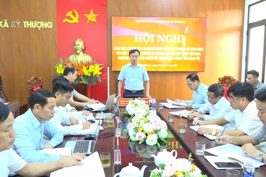 Thường trực Đảng ủy xã Kỳ Thượng làm việc với Chi bộ, Trạm Y tế xã
