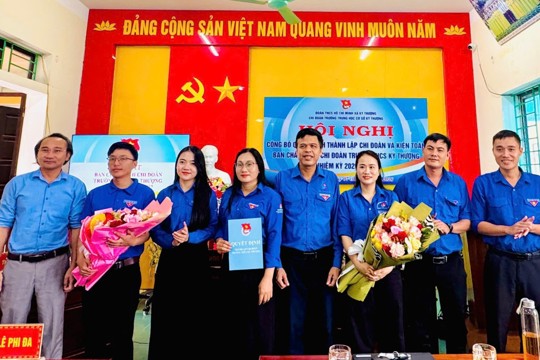 Chi đoàn Trường THCS Kỳ Thượng công bố quyết định thành lập và kiện toàn tổ chức, bầu Ban Chấp hành nhiệm kỳ 2026-2027