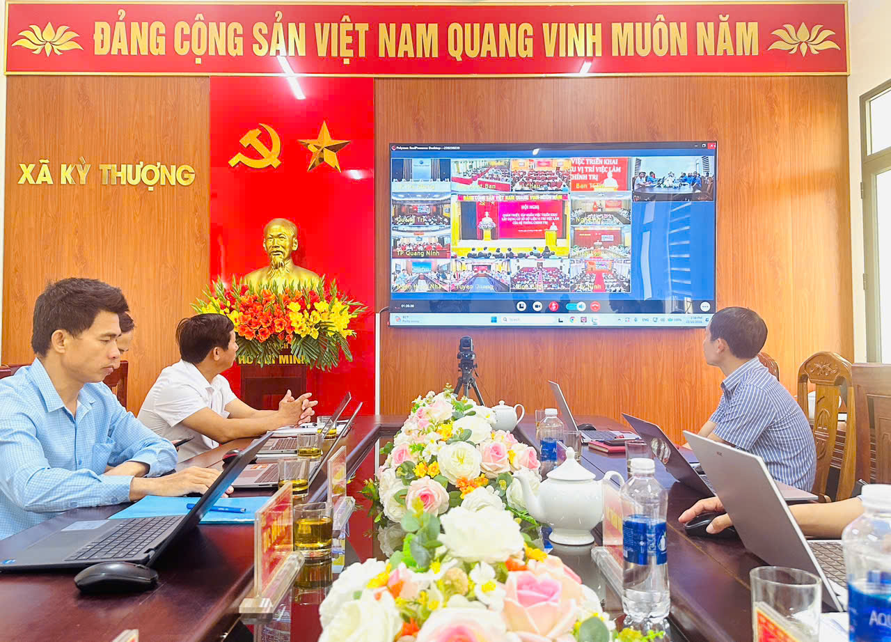 Kỳ Thượng kết nối điểm cầu hội nghị tập huấn xây dựng cơ sở dữ liệu vị trí việc làm, phương án giao biên chế giai đoạn 2027-2031